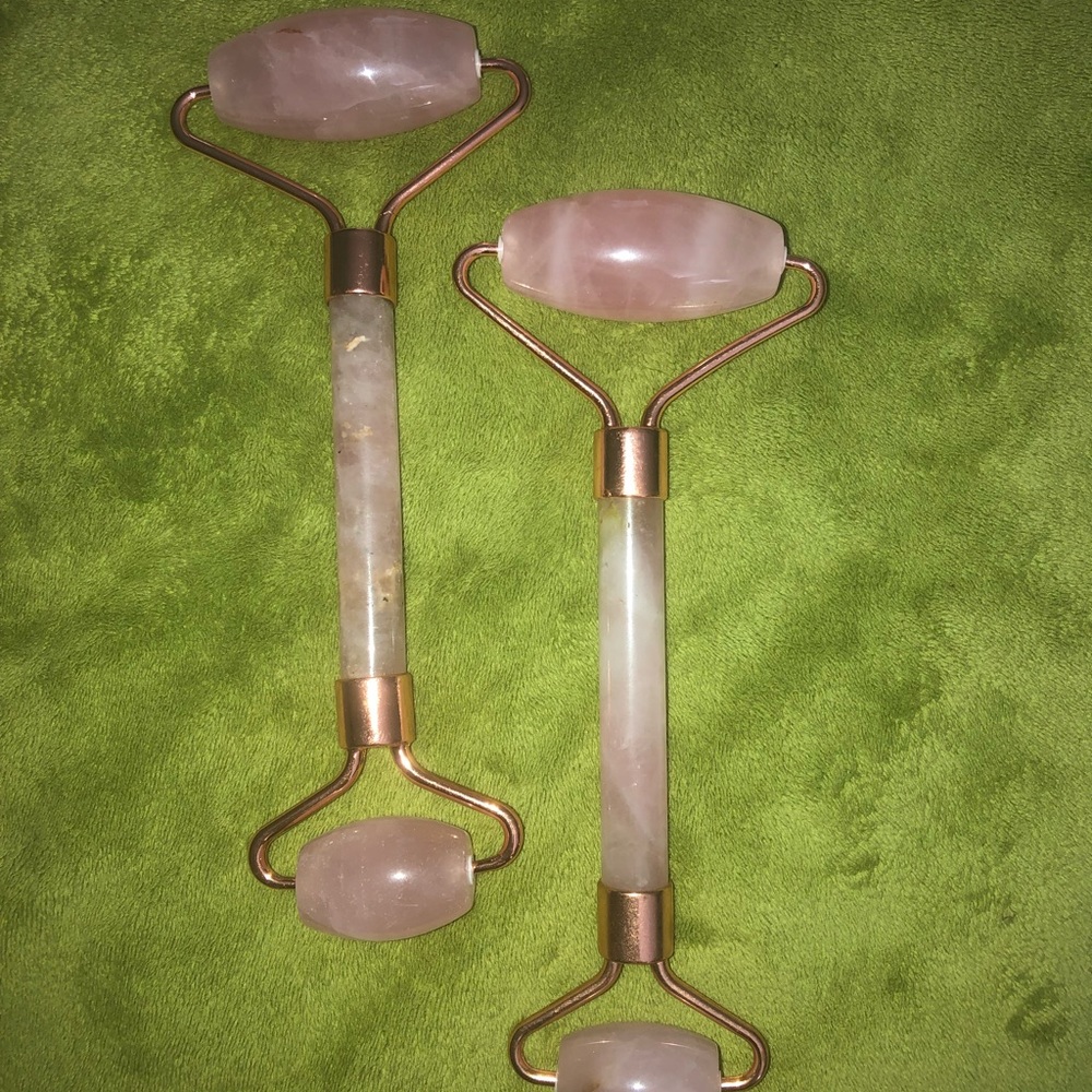 Rose Quartz Facial Rollers - Picture 2 of 3